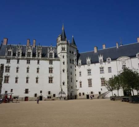 Profitez de votre séjour au camping pour visiter Nantes et son château des Ducs de Bretagne